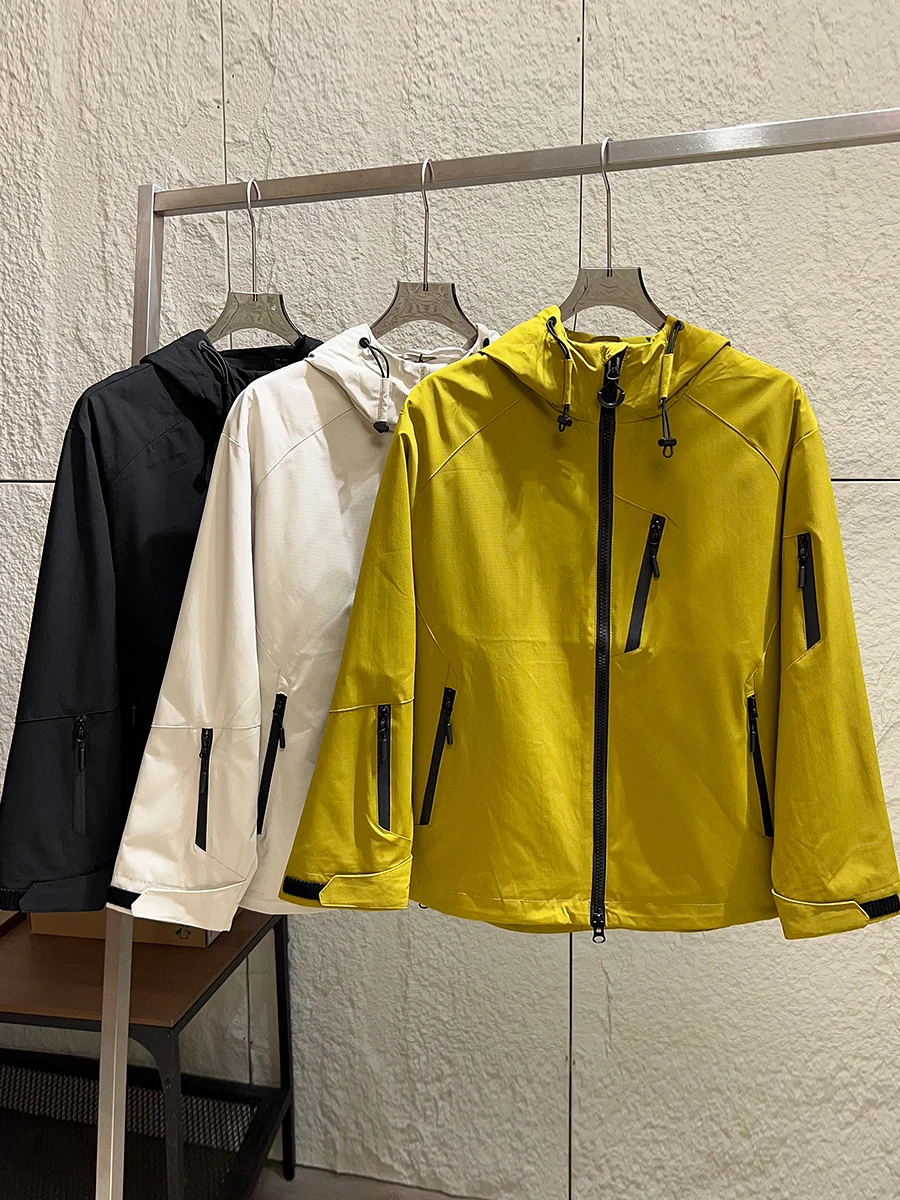 Outdoor Men's Casual Hooded Jacket Tech Fabric Waterproof Breathable Autumn Sportswear Fleece Lined Zipper Closure Outerwear
Outdoor Men's Casual Hooded Jacket Tech Fabric Waterproof Breathable Autumn Sportswear Fleece Lined Zipper Closure Outerwear