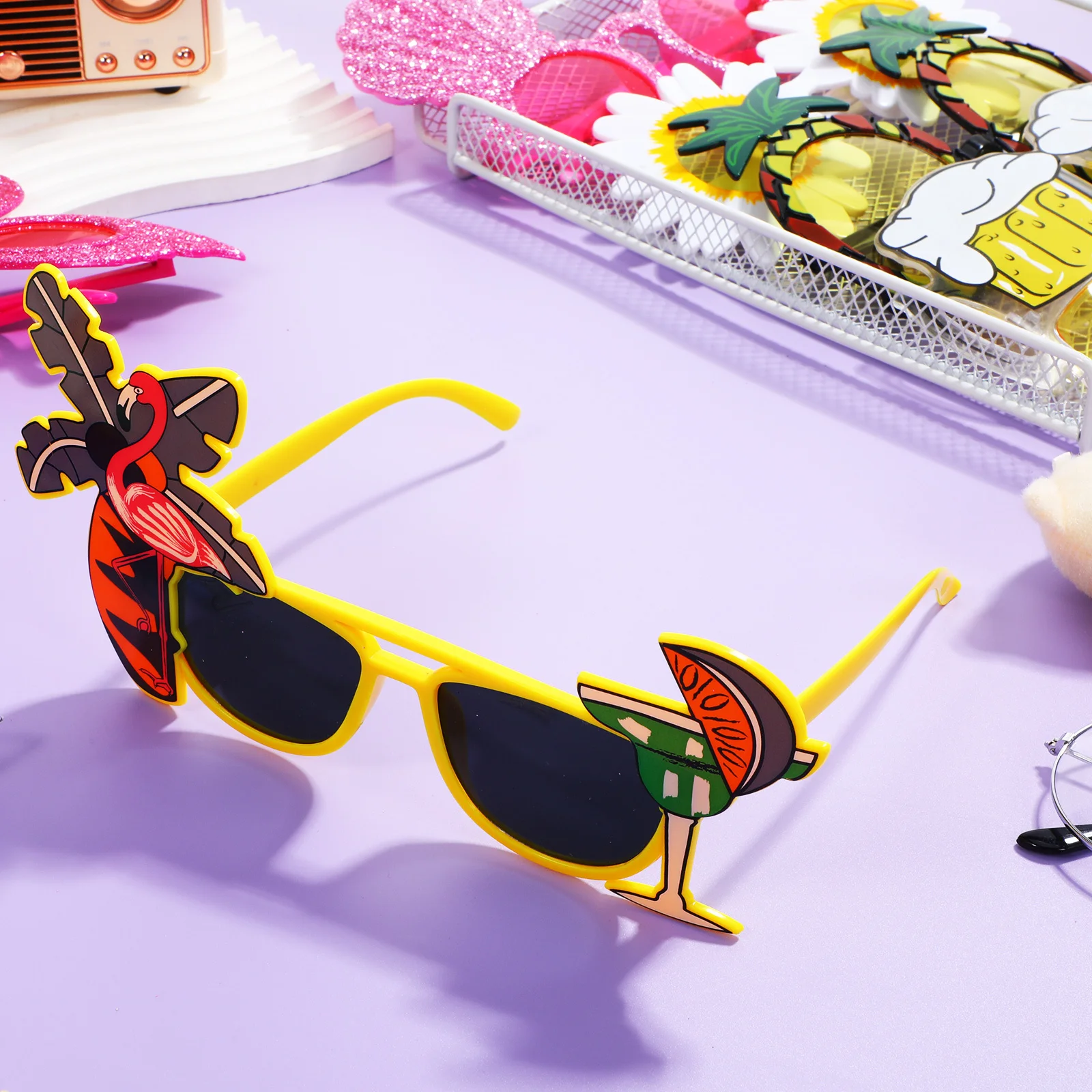 7Pcs Glasses Props Set Lightweight Scratch Resistant Fun Party Favors for Beach Luau Tropical Outdoor Events Hawaiian Theme
7Pcs Glasses Props Set Lightweight Scratch Resistant Fun Party Favors for Beach Luau Tropical Outdoor Events Hawaiian Theme