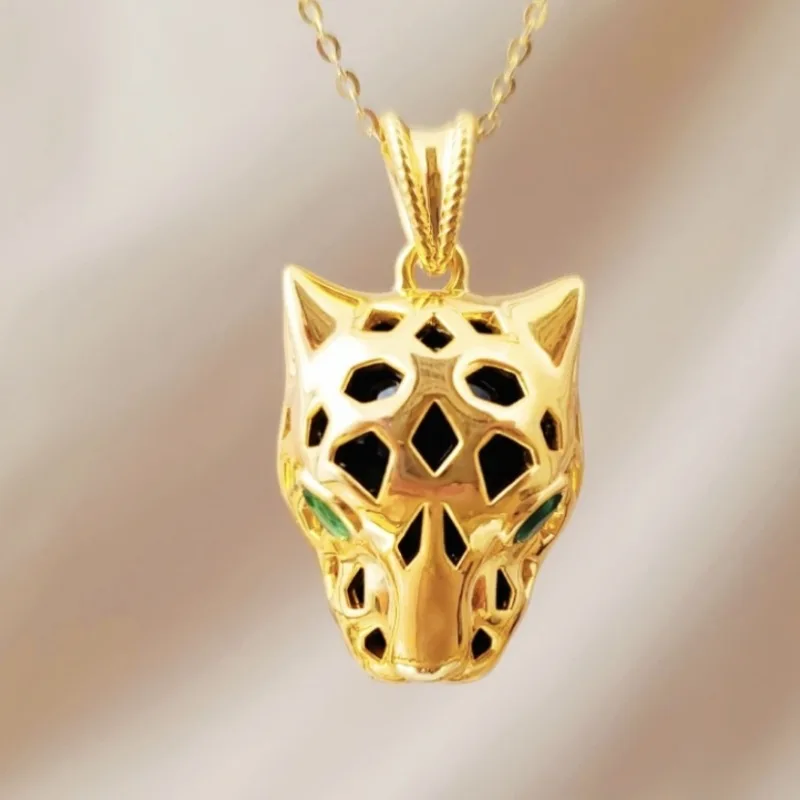 Женское ожерелье из серебра 2023 пробы, с фианитом
Женское ожерелье из серебра 2023 пробы, с фианитом