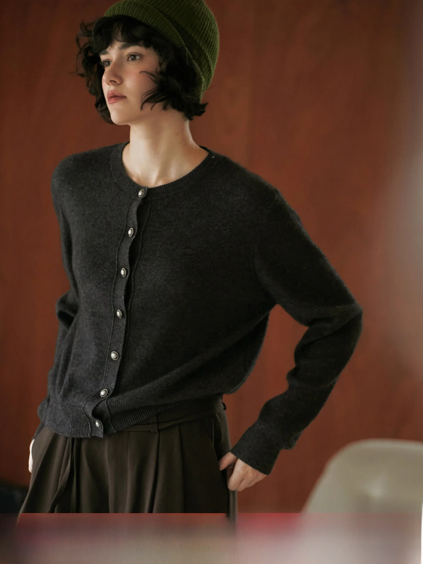 Retro Knitted Sweater Pure Color Loose Long Sleeve round Neck Short Open Cardigan Top for Women Warmth Daily Wear Chinese Made
Retro Knitted Sweater Pure Color Loose Long Sleeve round Neck Short Open Cardigan Top for Women Warmth Daily Wear Chinese Made