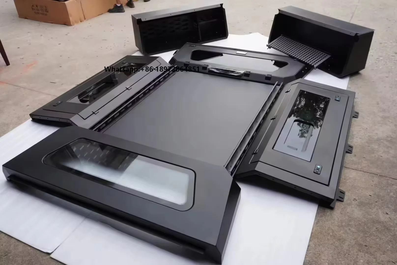 Custom-Fit Aluminum Truck Canopy Sliding Windows Waterproof Locking Featuresfor Hilux Revo Double Cab Silverado
Custom-Fit Aluminum Truck Canopy Sliding Windows Waterproof Locking Featuresfor Hilux Revo Double Cab Silverado