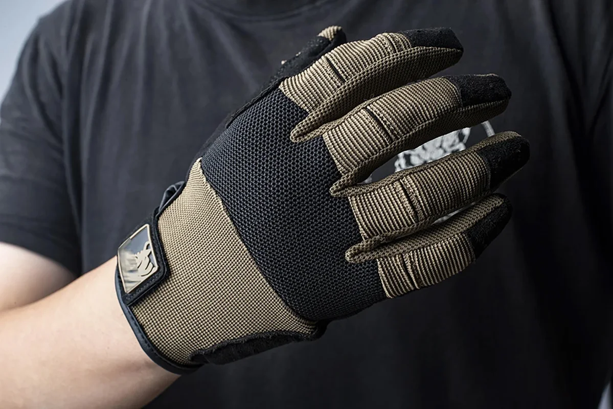 Light Breath Non-Slip Alpha Full Finger Tactical Gloves | Touchscreen Friendly for Shooting Camping Riding
Light Breath Non-Slip Alpha Full Finger Tactical Gloves | Touchscreen Friendly for Shooting Camping Riding