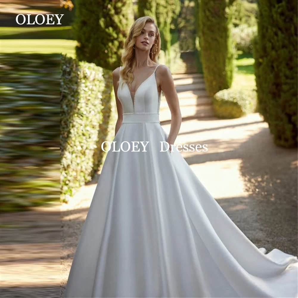 OLOEY Elegant Beading A Line Wedding Dresses Floor Length Silk Satin Bride Gowns Sexy Deep V Neck Customized Vestidos De Novia
OLOEY Elegant Beading A Line Wedding Dresses Floor Length Silk Satin Bride Gowns Sexy Deep V Neck Customized Vestidos De Novia