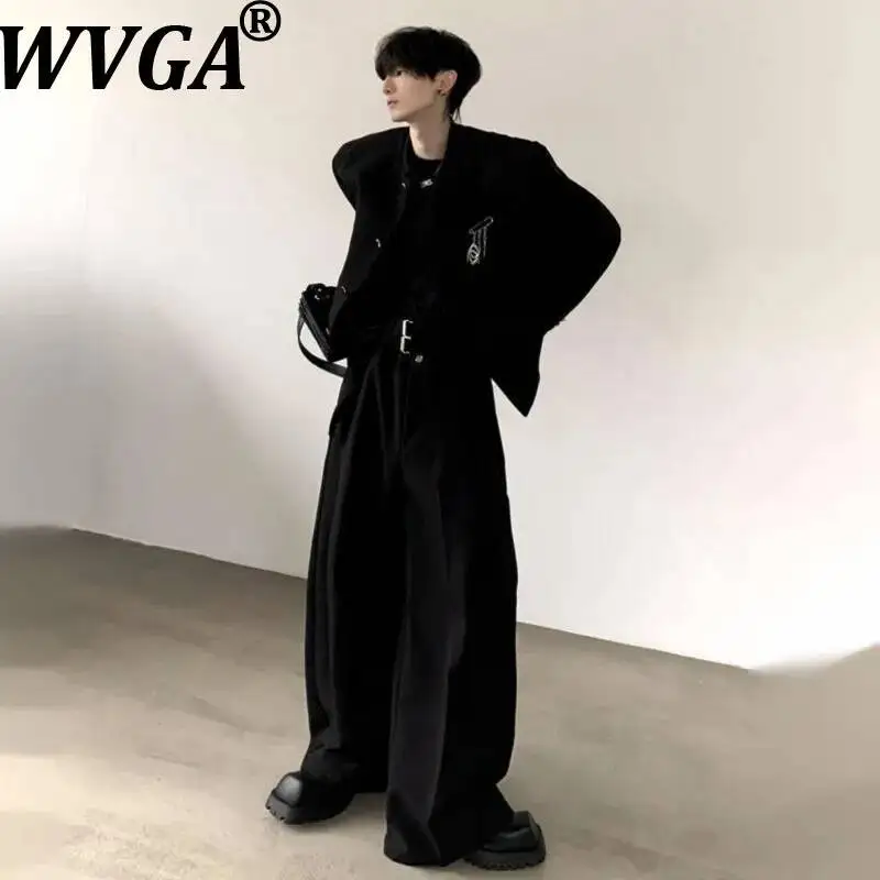 WVGA Spring Autumn New Men Elegance Medal Chinese Style High-End Padded Shoulder Blazer Niche Casual Straight Pants Sets W25635
WVGA Spring Autumn New Men Elegance Medal Chinese Style High-End Padded Shoulder Blazer Niche Casual Straight Pants Sets W25635