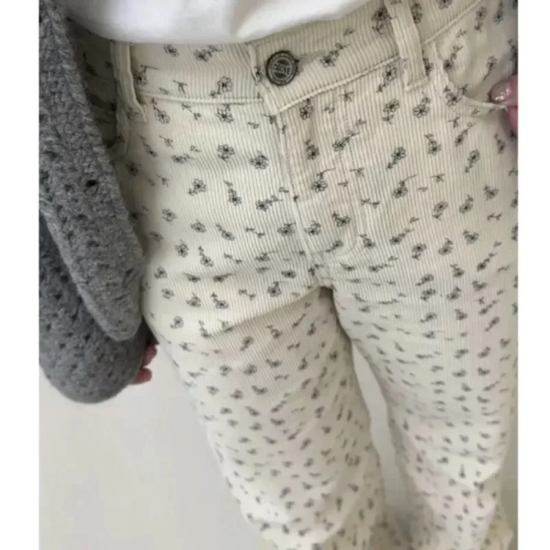 QWEEK Vintage Corduroy Pants for Women Y2k Flower Embroidery Korean Fashion Casual Straight Trousers Harajuku 90s Aesthetic New
QWEEK Vintage Corduroy Pants for Women Y2k Flower Embroidery Korean Fashion Casual Straight Trousers Harajuku 90s Aesthetic New