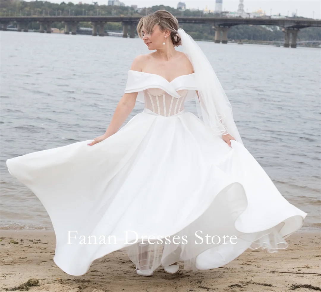 Fanan Off Shoulder Ivory A-Line Wedding Dress Beach Customized Satin Floor Length Sleeveless Bridal Party Gown Vestidos De Novia
Fanan Off Shoulder Ivory A-Line Wedding Dress Beach Customized Satin Floor Length Sleeveless Bridal Party Gown Vestidos De Novia