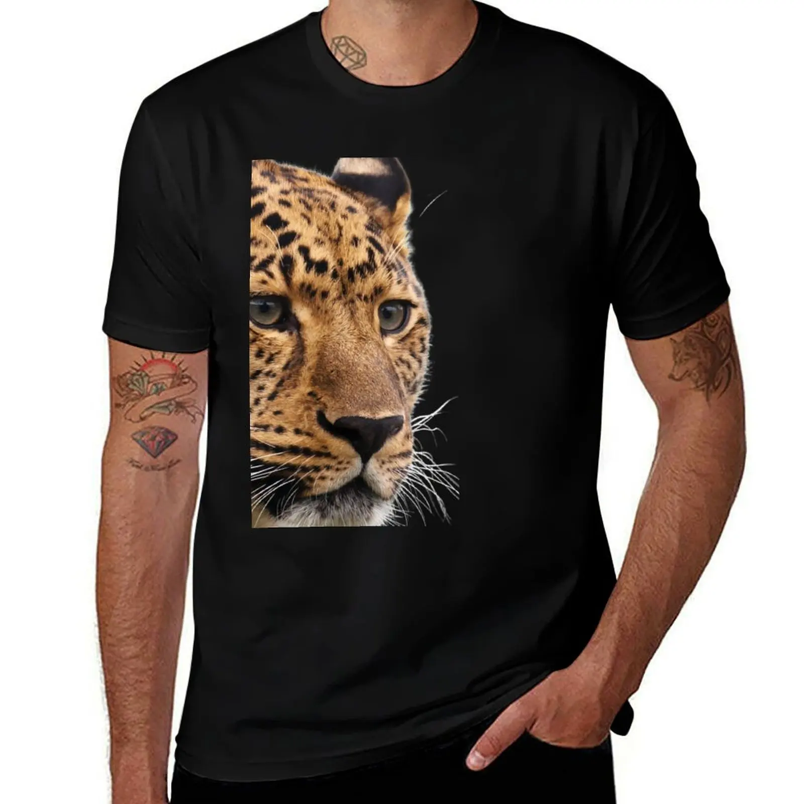 Sneaky Cheetah, T-Shirt man clothes graphic t shirt vintage anime Blouse mens t shirts casual stylish
Sneaky Cheetah, T-Shirt man clothes graphic t shirt vintage anime Blouse mens t shirts casual stylish