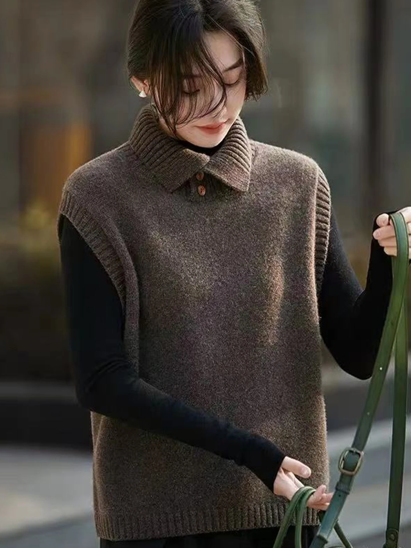 Корейский универсальный многослойный вязаный жилет Lazy Sle, женский однотонный жилет Svel, модный зимний жилет
Корейский универсальный многослойный вязаный жилет Lazy Sle, женский однотонный жилет Svel, модный зимний жилет