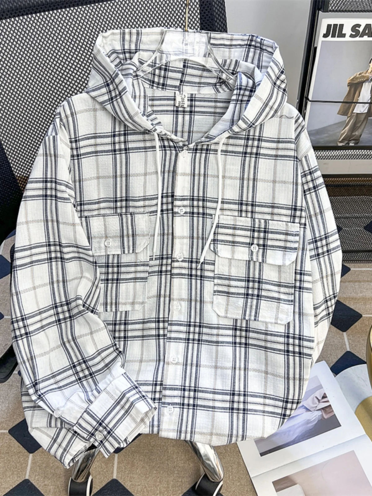 Мужская винтажная свободная толстовка в клетку с капюшоном, повседневная верхняя одежда в американском стиле, осень-зима, для молодежи
Мужская винтажная свободная толстовка в клетку с капюшоном, повседневная верхняя одежда в американском стиле, осень-зима, для молодежи