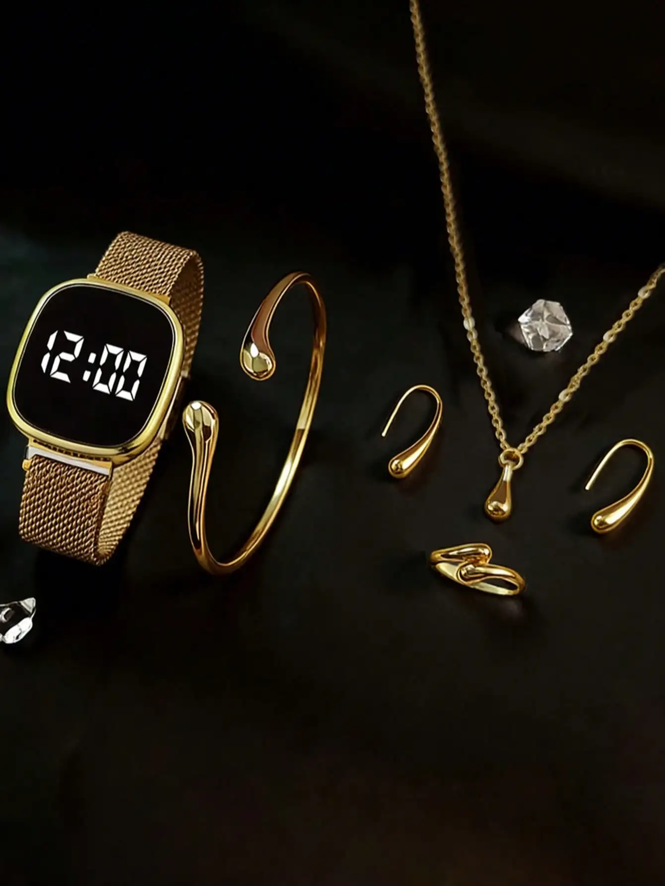 Square circular versatile LED electronic watch for boys and girls, fashionable and simple sports watch for middle school student
Square circular versatile LED electronic watch for boys and girls, fashionable and simple sports watch for middle school student