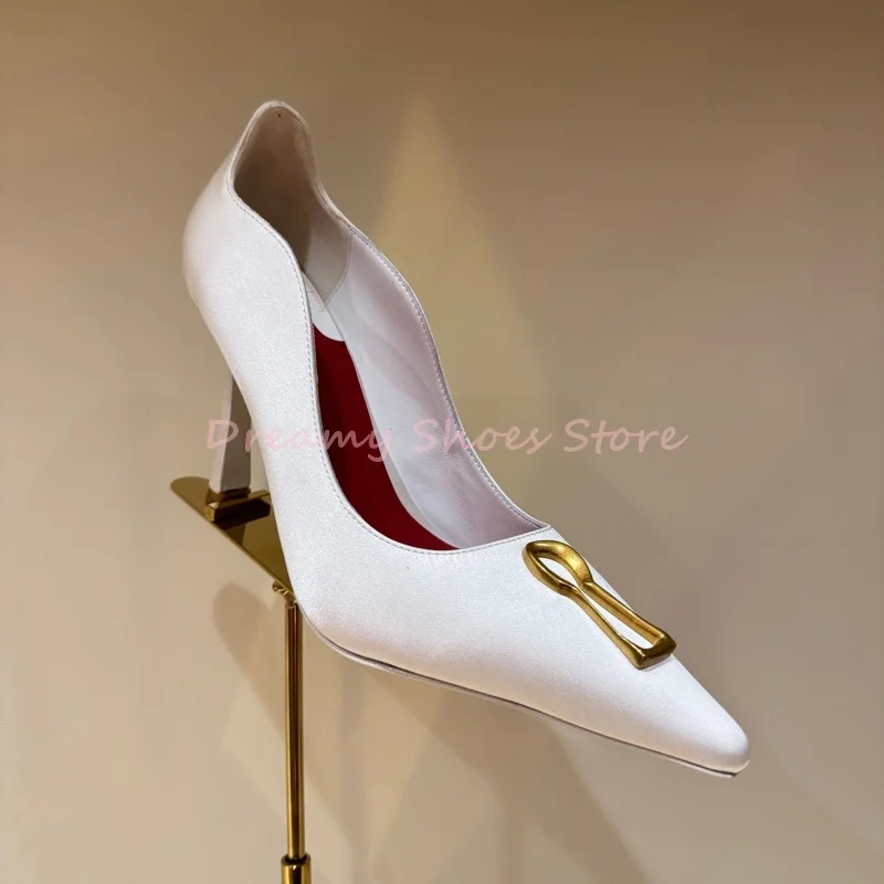 White Satin Gold Keyhole Pointed Toe Pumps Women Solid Patent Leather Slip On Thin High Heels Elegant Luxury Party Catwalk Shoes
White Satin Gold Keyhole Pointed Toe Pumps Women Solid Patent Leather Slip On Thin High Heels Elegant Luxury Party Catwalk Shoes