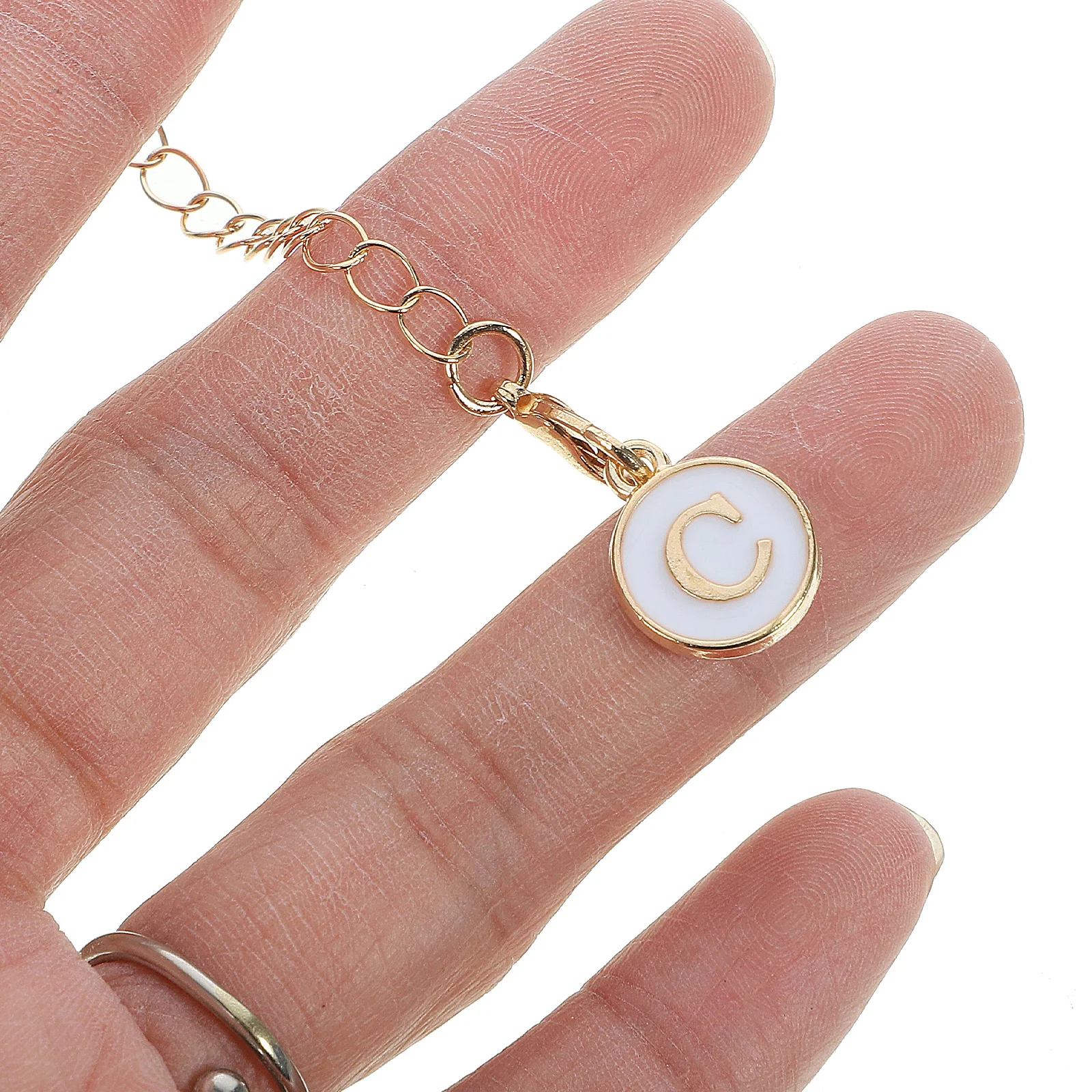 Letter Keychain A White Alloy Chains Women Car Keys Backpack Pendant Wallet Lightweight Durable Charm Bag Accessory Jewelry
Letter Keychain A White Alloy Chains Women Car Keys Backpack Pendant Wallet Lightweight Durable Charm Bag Accessory Jewelry