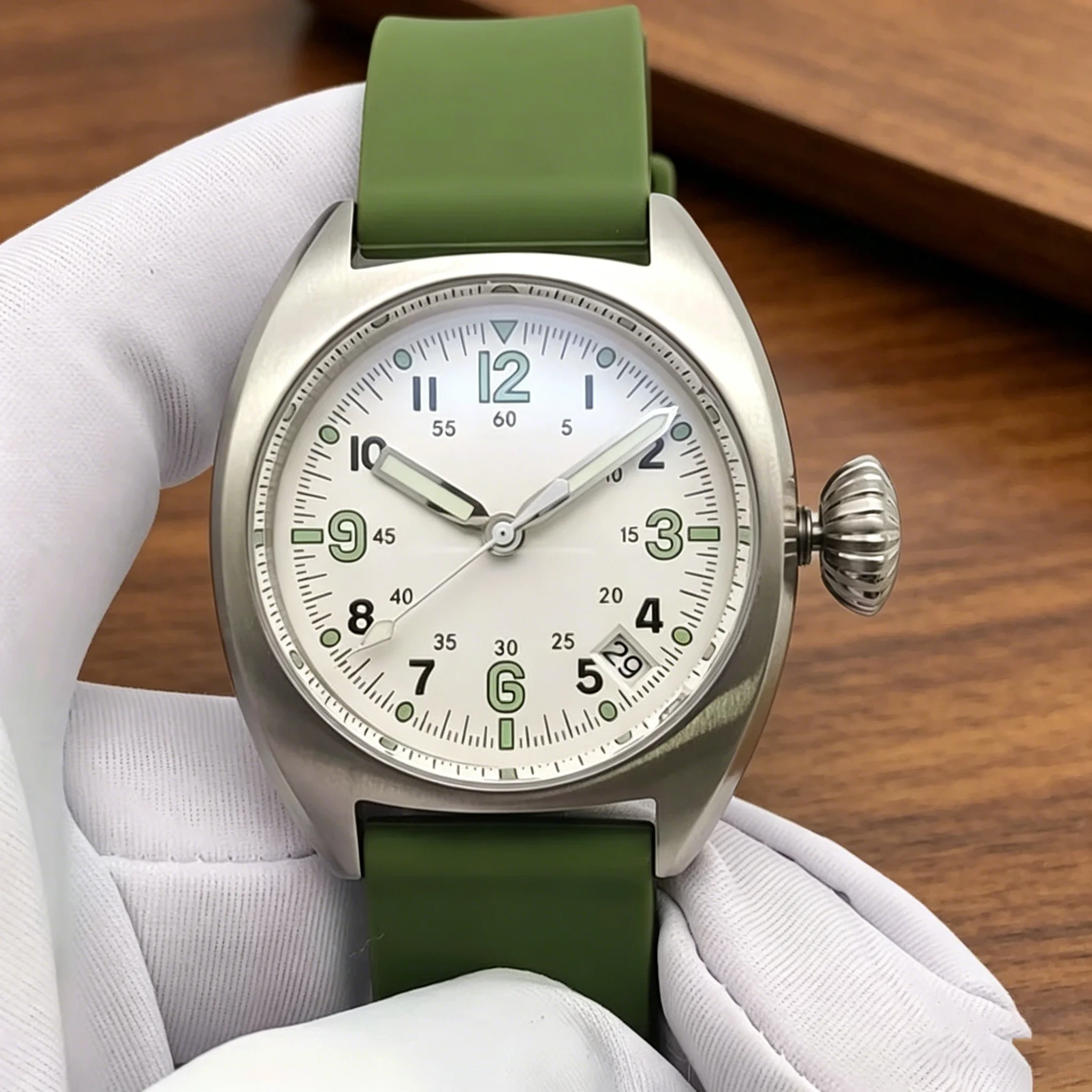 Vintage 36MM Automatic Watch NH35 Mechanical Watch Sapphire Crystal Automatic Watch Business Waterproof Stainless Steel Watch
Vintage 36MM Automatic Watch NH35 Mechanical Watch Sapphire Crystal Automatic Watch Business Waterproof Stainless Steel Watch