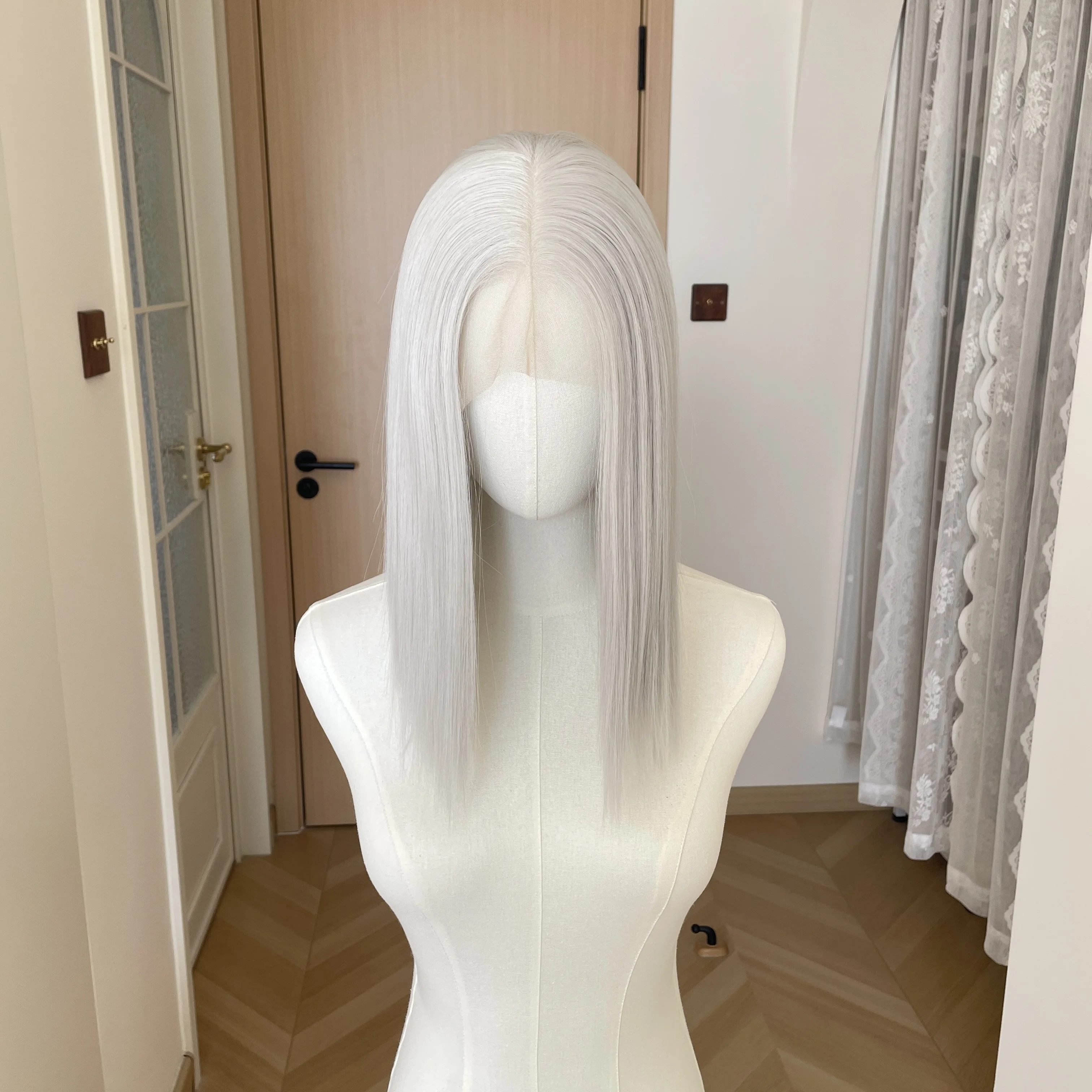 Silver Gray 13x4 Synthetic Lace Front Wigs for Women Ash Shoulder Length Synthetic Wigs Layers Glueless Wigs Middle Part 150%
Silver Gray 13x4 Synthetic Lace Front Wigs for Women Ash Shoulder Length Synthetic Wigs Layers Glueless Wigs Middle Part 150%