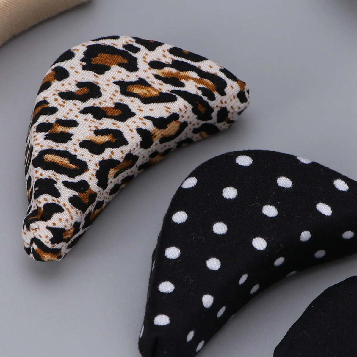 Набор из 8 вкладышей для обуви: дышащие, впитывающие пот, уменьшающие размер обуви, предотвращающие скольжение пятки, для туфель на каблуке, лоферов, балеток, ботинок, повседневной обуви
Набор из 8 вкладышей для обуви: дышащие, впитывающие пот, уменьшающие размер обуви, предотвращающие скольжение пятки, для туфель на каблуке, лоферов, балеток, ботинок, повседневной обуви