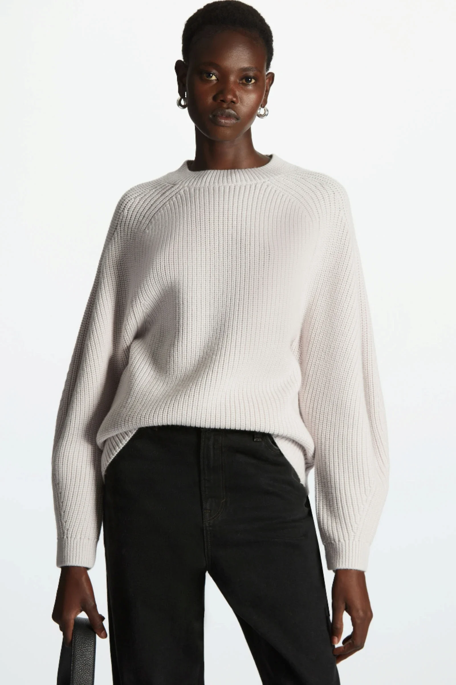 XIMIAN APPAREL 2026 YAZHIMEI winter new style of Ladies' fashionable and casual standard style wool blend ribbed sweater
XIMIAN APPAREL 2026 YAZHIMEI winter new style of Ladies' fashionable and casual standard style wool blend ribbed sweater
