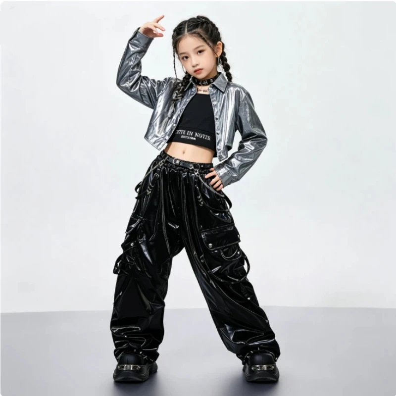 Children's Jazz Dance Costume, Girls' Exposed Navel JAZZ Gray Leather Suit, Street Dance Performance Model Walking Suit
Children's Jazz Dance Costume, Girls' Exposed Navel JAZZ Gray Leather Suit, Street Dance Performance Model Walking Suit
