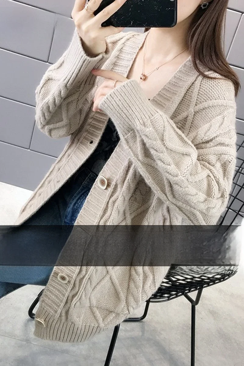 Женский вязаный кардиган Sli: новинка весна-осень, корейский стиль, V-образный вырез, длинный рукав, свободный крой, модный топ
Женский вязаный кардиган Sli: новинка весна-осень, корейский стиль, V-образный вырез, длинный рукав, свободный крой, модный топ