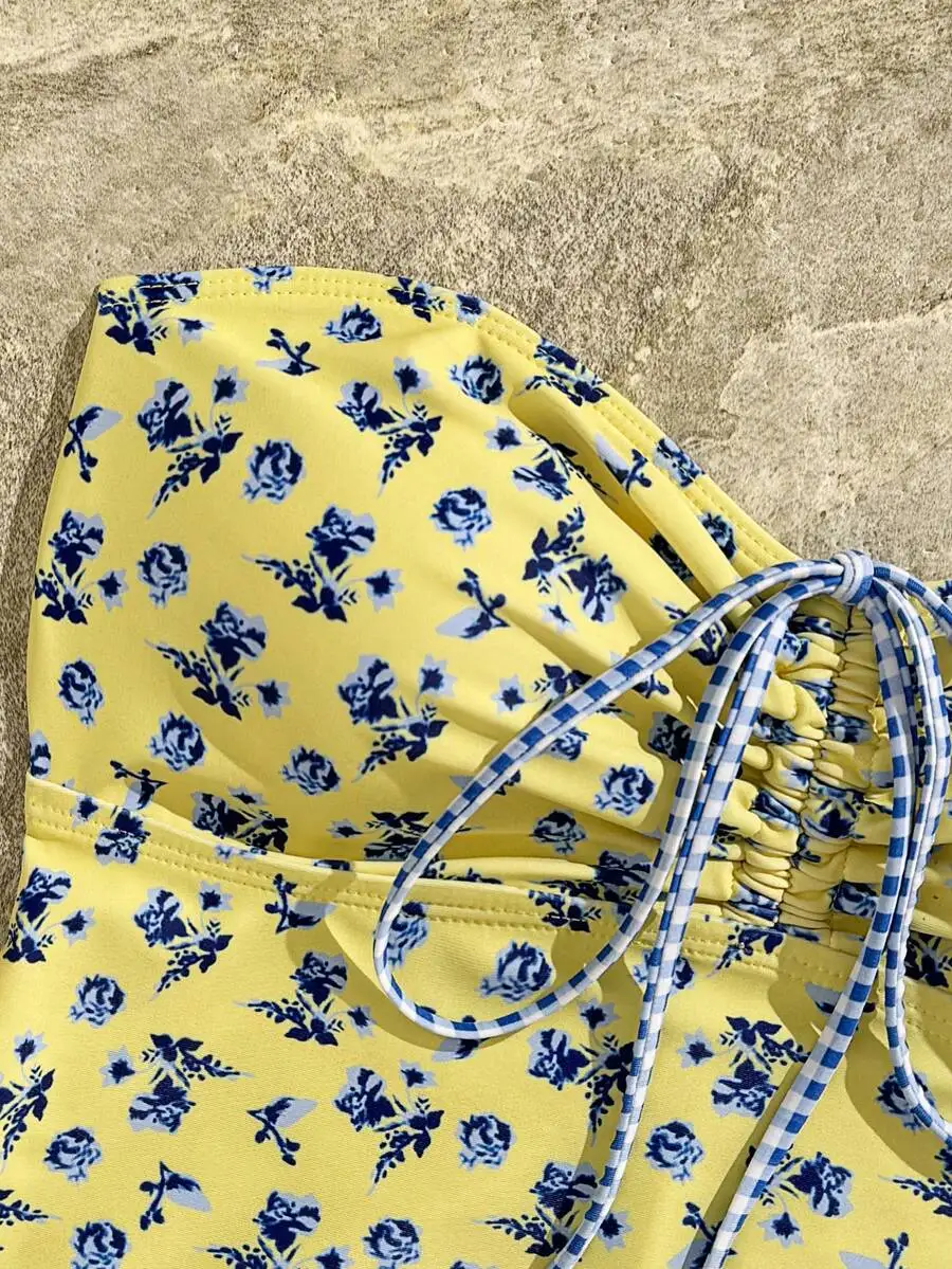 Yellow Floral Print Two Piece Bikini Set With Plaid Tie Straps Casual Beach Swimwear
Yellow Floral Print Two Piece Bikini Set With Plaid Tie Straps Casual Beach Swimwear