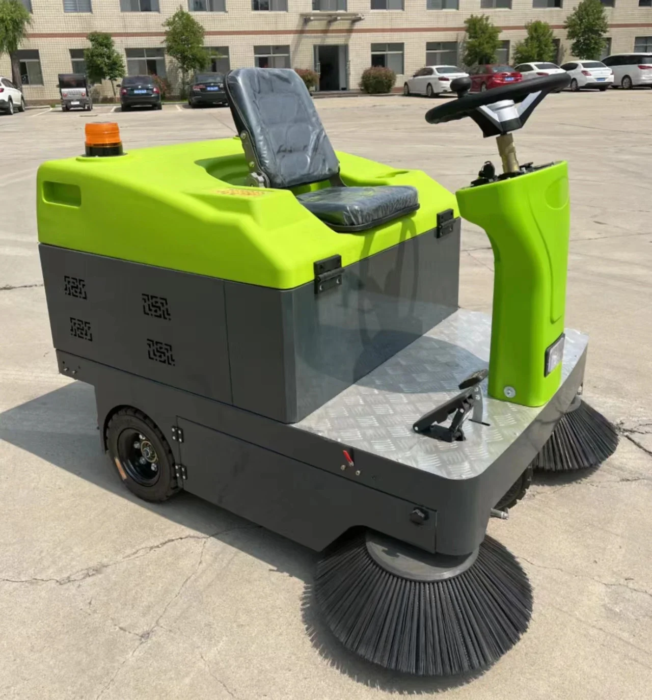 Shopping Mall Street Electric Sweeper, Asphalt Road Sweeper, Sanitation Sweeper
Shopping Mall Street Electric Sweeper, Asphalt Road Sweeper, Sanitation Sweeper