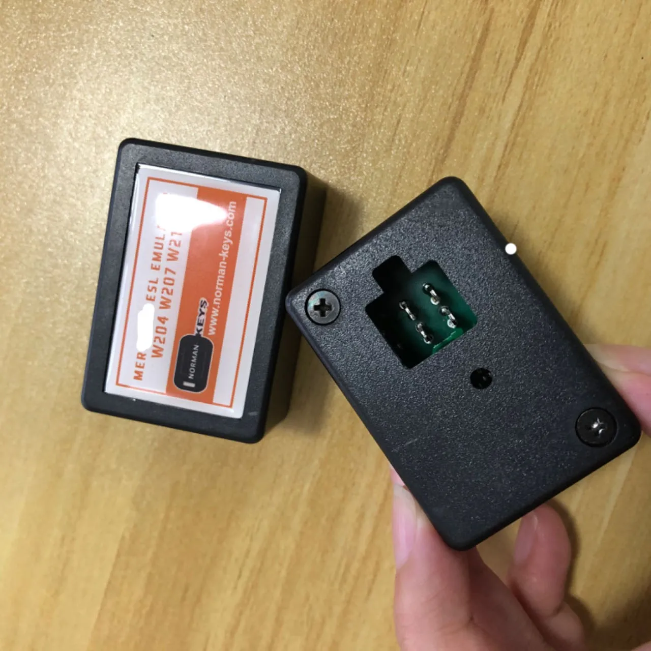 1pc ESL ELV Steering Lock Emulator for Merced-es W204 W207 W212 Compatible with Abrites VVDI CGDI MB Tools
1pc ESL ELV Steering Lock Emulator for Merced-es W204 W207 W212 Compatible with Abrites VVDI CGDI MB Tools