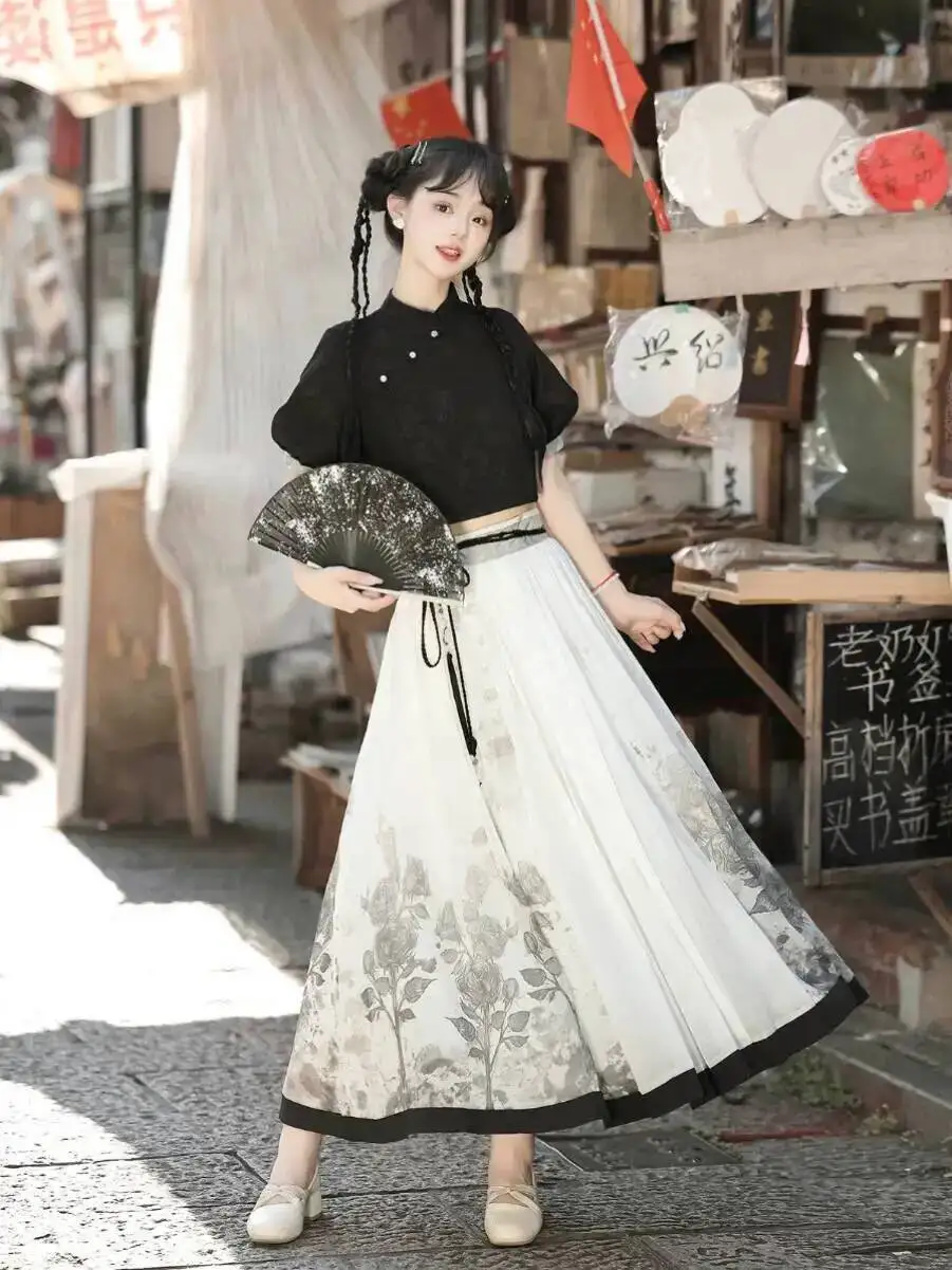New Chinese Style Ink Wash Painting Elegant Hanfu Top and Skirt Set Spring Autumn Plain Paper Improved Han Elements
New Chinese Style Ink Wash Painting Elegant Hanfu Top and Skirt Set Spring Autumn Plain Paper Improved Han Elements