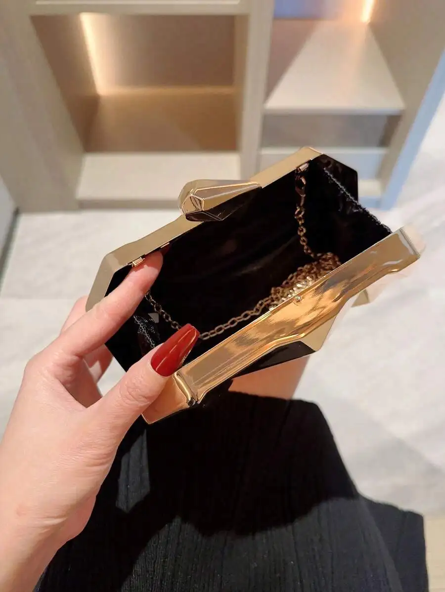 Elegant Rhinestone Clutch Bag For Women Evening Party Dinner Banquet
Elegant Rhinestone Clutch Bag For Women Evening Party Dinner Banquet