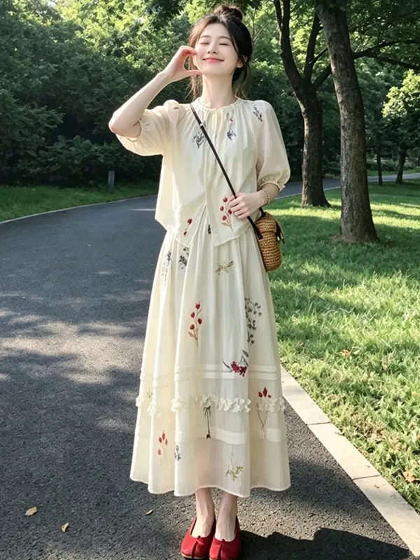 Elegant Floral Print High Waist Shirt And Skirt Set Summer New Style Breathable round Neck Two Piece Women's Fashion Ensemble
Elegant Floral Print High Waist Shirt And Skirt Set Summer New Style Breathable round Neck Two Piece Women's Fashion Ensemble