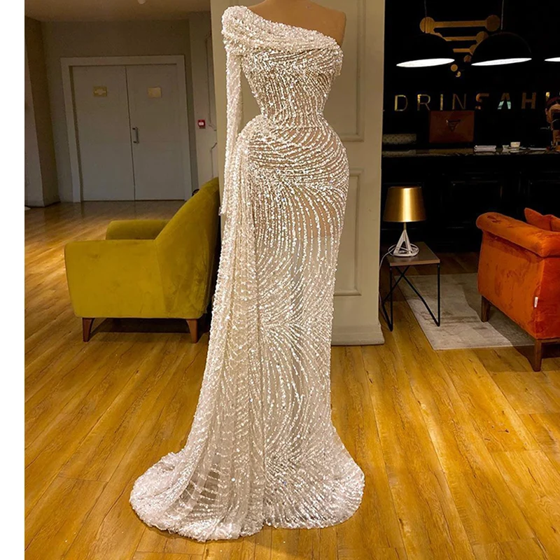2024 Elegant Mermaid Prom Dresses Fashion One Shoulder Sequins Sparkly Prom Dress Luxury Sweep Train Evening Gown Robe De Soirée
2024 Elegant Mermaid Prom Dresses Fashion One Shoulder Sequins Sparkly Prom Dress Luxury Sweep Train Evening Gown Robe De Soirée