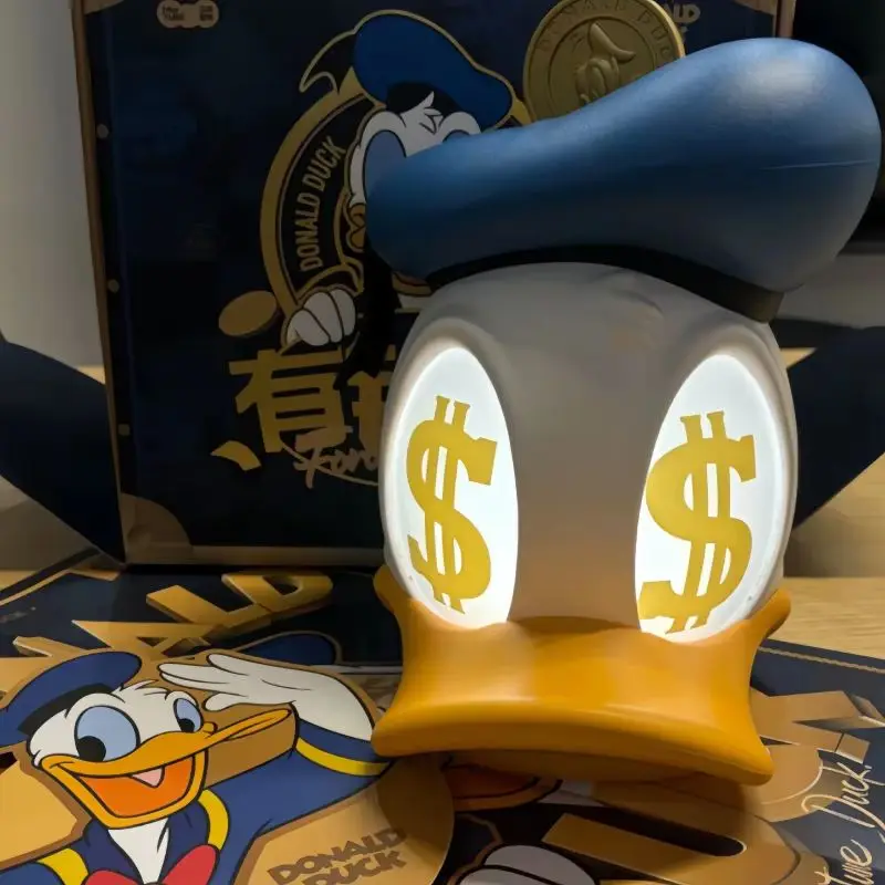 In Stock Mark Tubo Original Disney Donald Duck Gold Coin Rich Duck Christmas Limited Edition Night Light Ornament Model Toy Gift
In Stock Mark Tubo Original Disney Donald Duck Gold Coin Rich Duck Christmas Limited Edition Night Light Ornament Model Toy Gift