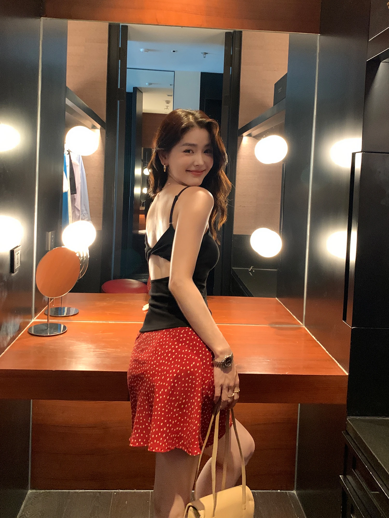Pusumede Summer Floral Print A-Line Skirt Women's Elegant Casual Polyester Fiber Standard Fit mid Waist Skirt
Pusumede Summer Floral Print A-Line Skirt Women's Elegant Casual Polyester Fiber Standard Fit mid Waist Skirt