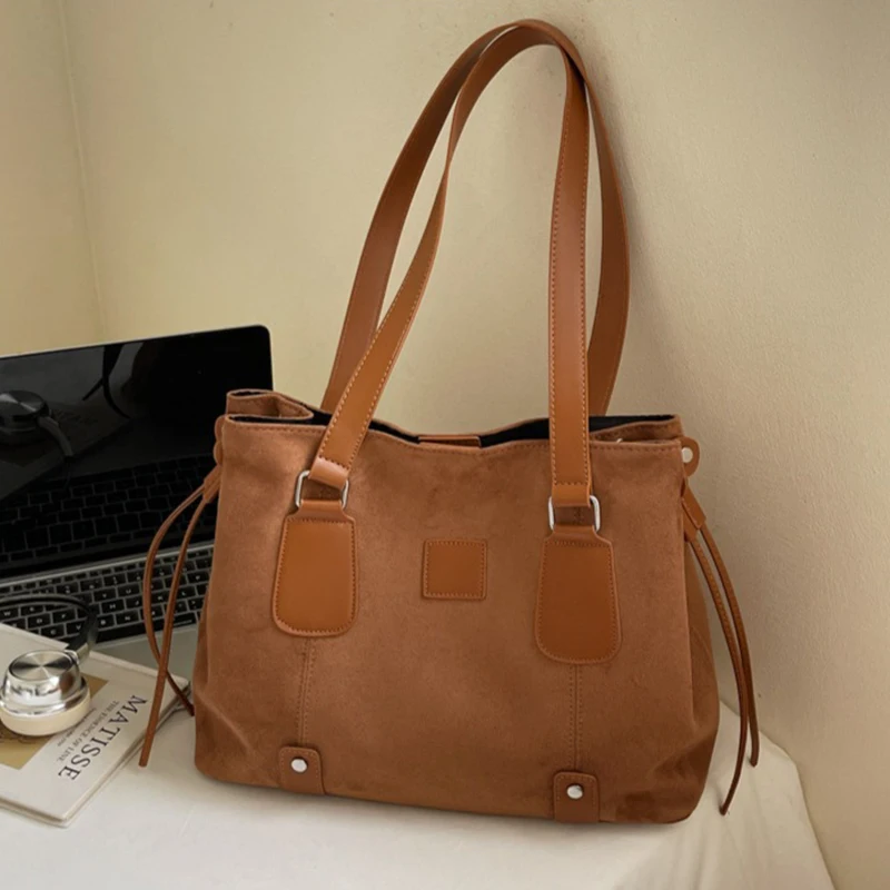 Casual Commuter Tote Bags for Women Autumn Winter Large Capacity Shoulder Bag Textured Faux Suede Lady Handbag
Casual Commuter Tote Bags for Women Autumn Winter Large Capacity Shoulder Bag Textured Faux Suede Lady Handbag