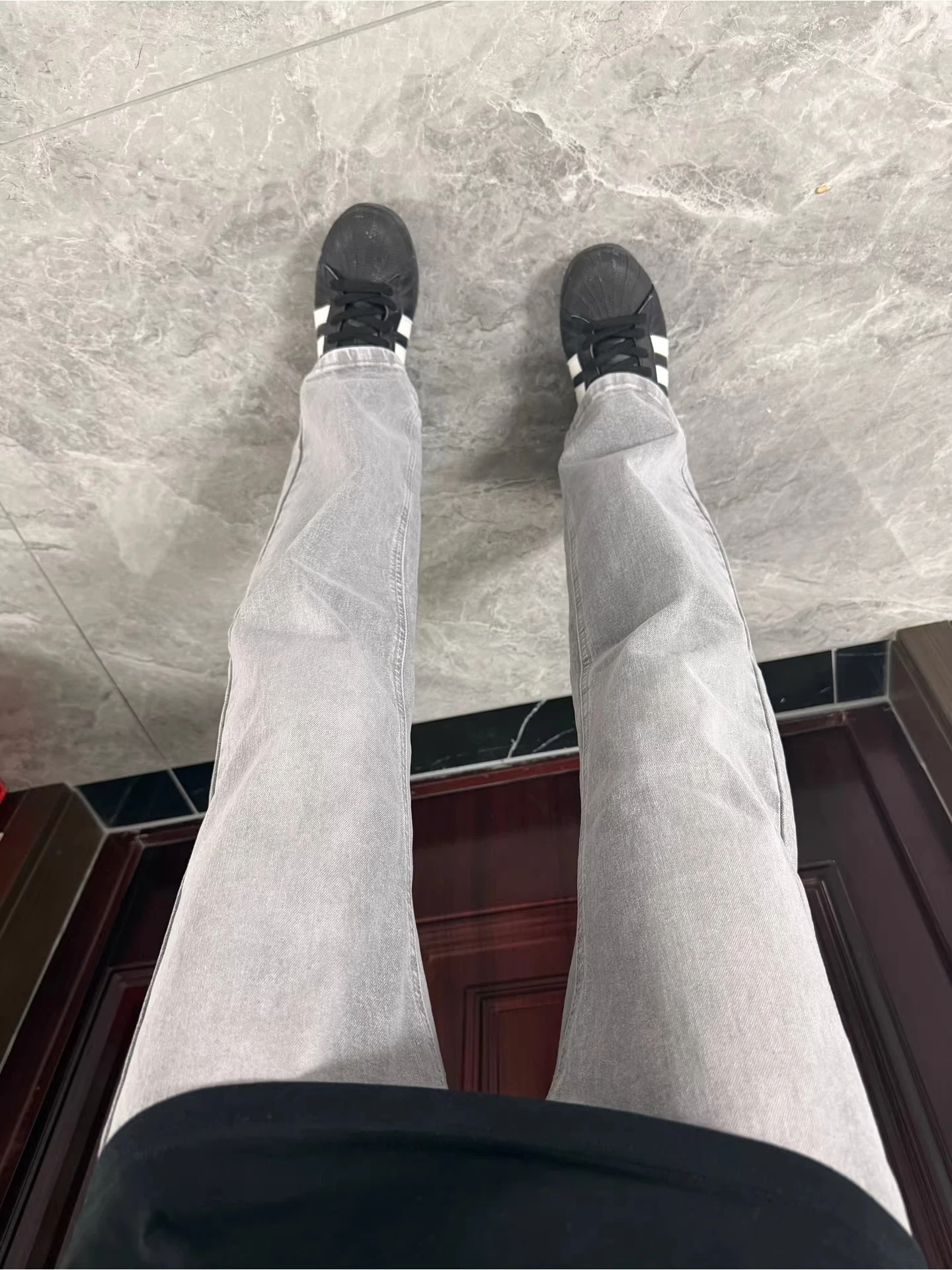 Мужские джинсы Cleanfit прямого кроя с флисовой подкладкой, зимние, в американском стиле High Street, свободного кроя, износостойкие
Мужские джинсы Cleanfit прямого кроя с флисовой подкладкой, зимние, в американском стиле High Street, свободного кроя, износостойкие