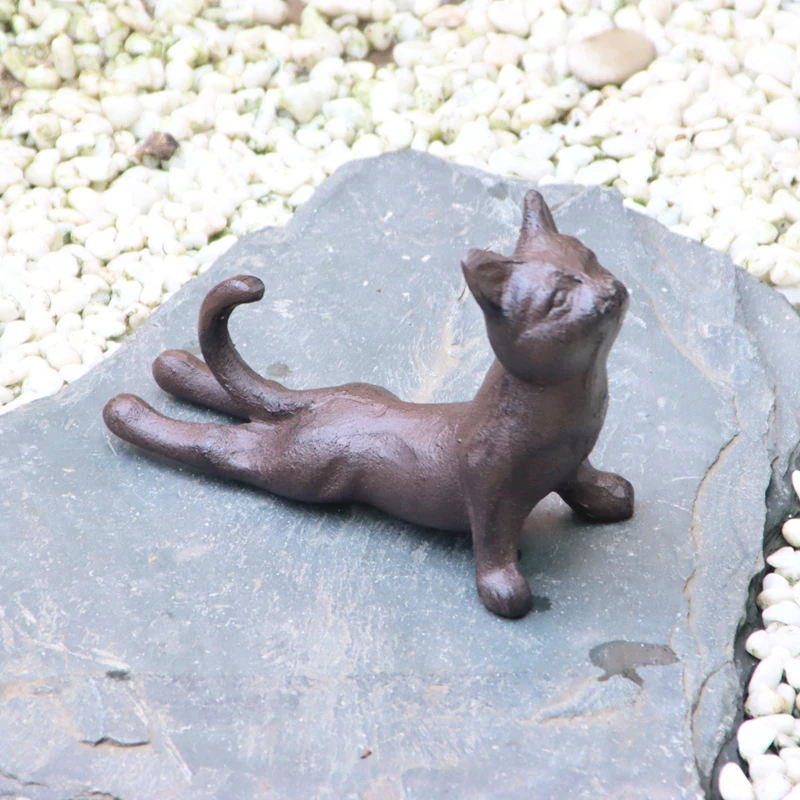 Retro cast iron creative Planking cat tabletop ornament furnishings iron craft kitten decoration
Retro cast iron creative Planking cat tabletop ornament furnishings iron craft kitten decoration