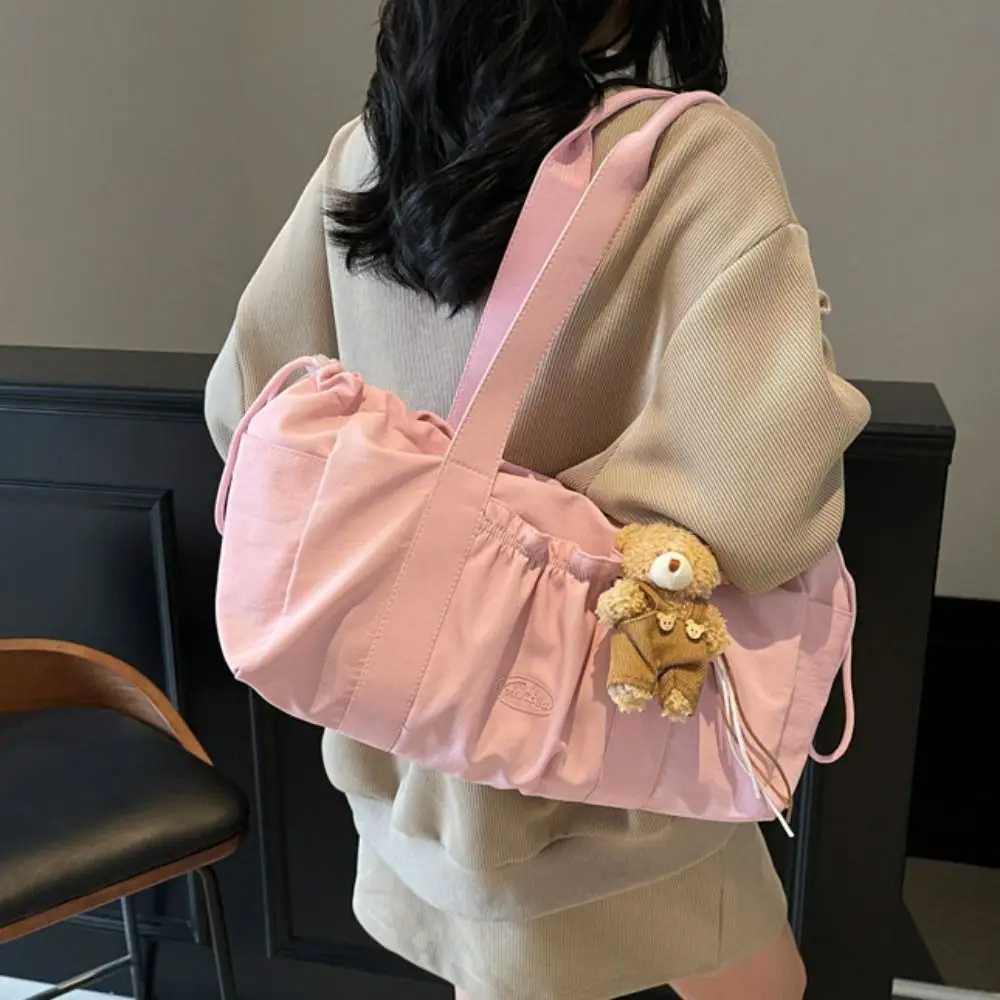 Casual Sweet Drawstring Tote Bag Pleated Large Capacity Nylon Shoulder Bag Minimalist Solid Color Lightweight Handbag Outdoor
Casual Sweet Drawstring Tote Bag Pleated Large Capacity Nylon Shoulder Bag Minimalist Solid Color Lightweight Handbag Outdoor
