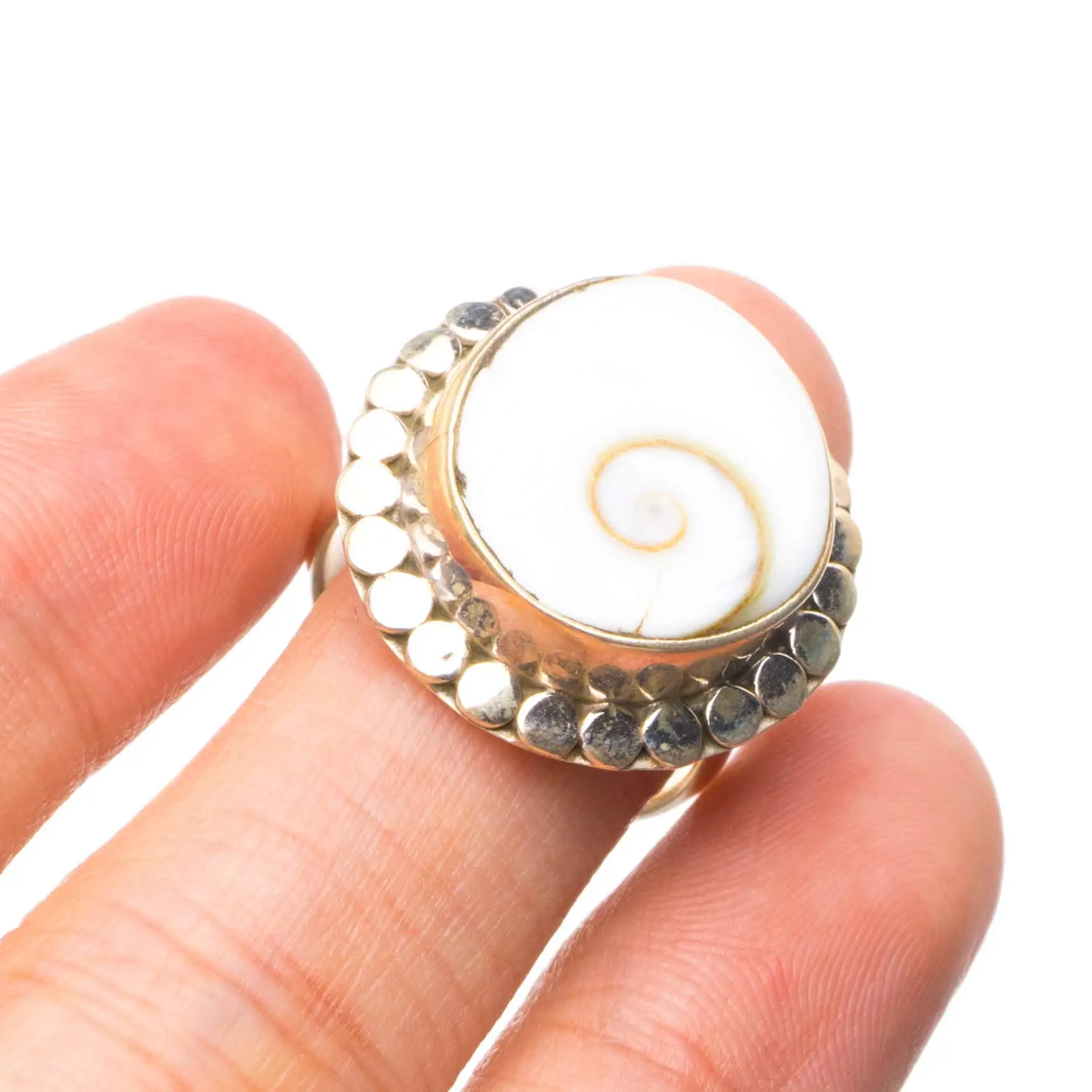 StarGems® Natural Shiva Shell Handmade Unique 925 Sterling Silver Ring, US Size 5.75 T7563
StarGems® Natural Shiva Shell Handmade Unique 925 Sterling Silver Ring, US Size 5.75 T7563