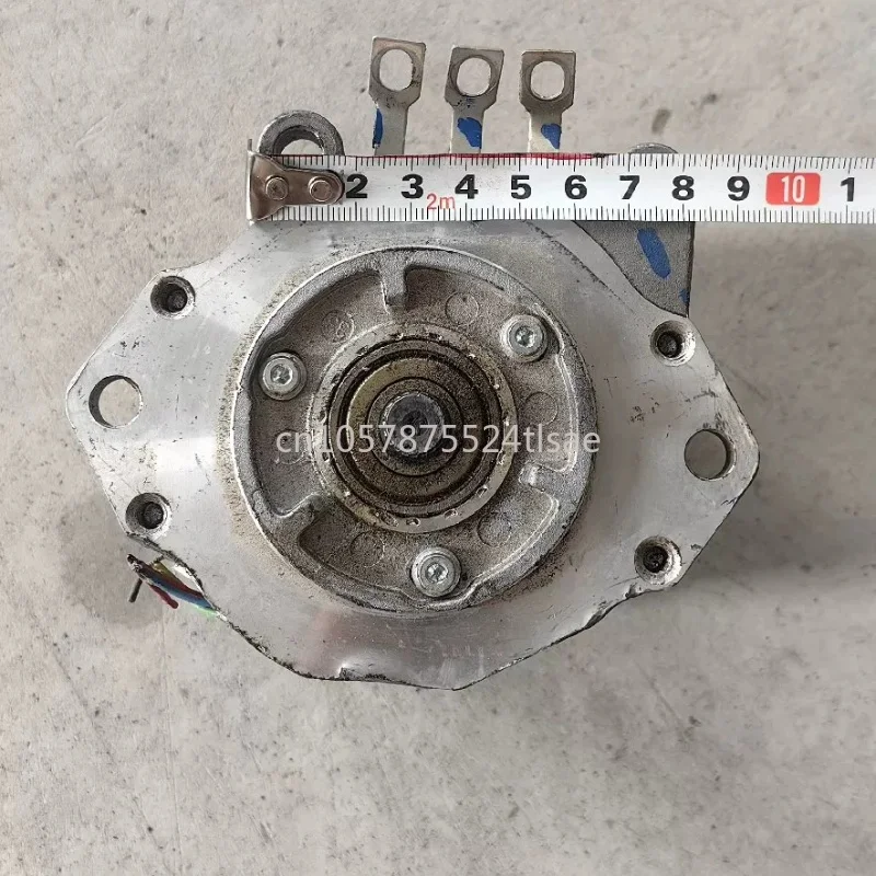 Used product- 12V High-Power Brushless DC Servo Motor with Torque Converter 600W High-Torque Power Unit for Vehicles and Boats,
Used product- 12V High-Power Brushless DC Servo Motor with Torque Converter 600W High-Torque Power Unit for Vehicles and Boats,