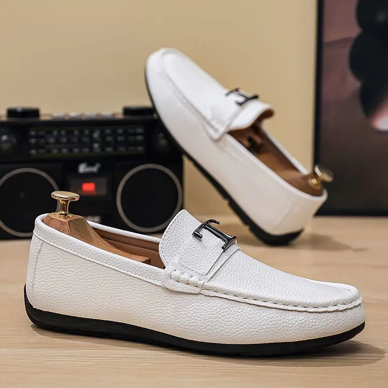 Men's Autumn New Slip-on Soft Sole Casual Versatile Loafers for Young Men
Men's Autumn New Slip-on Soft Sole Casual Versatile Loafers for Young Men