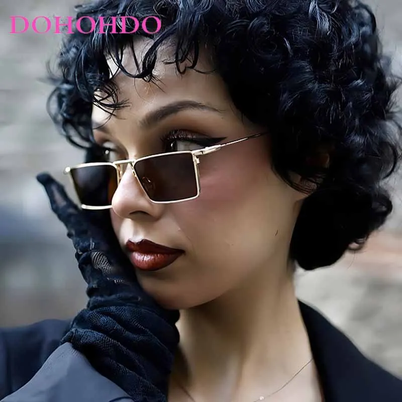 Vintage Luxury Brand Design Metal Small Rectangular Sunglasses Men Women Classic Fashion Brief Outdoors Travel Sunglasses UV400
Vintage Luxury Brand Design Metal Small Rectangular Sunglasses Men Women Classic Fashion Brief Outdoors Travel Sunglasses UV400