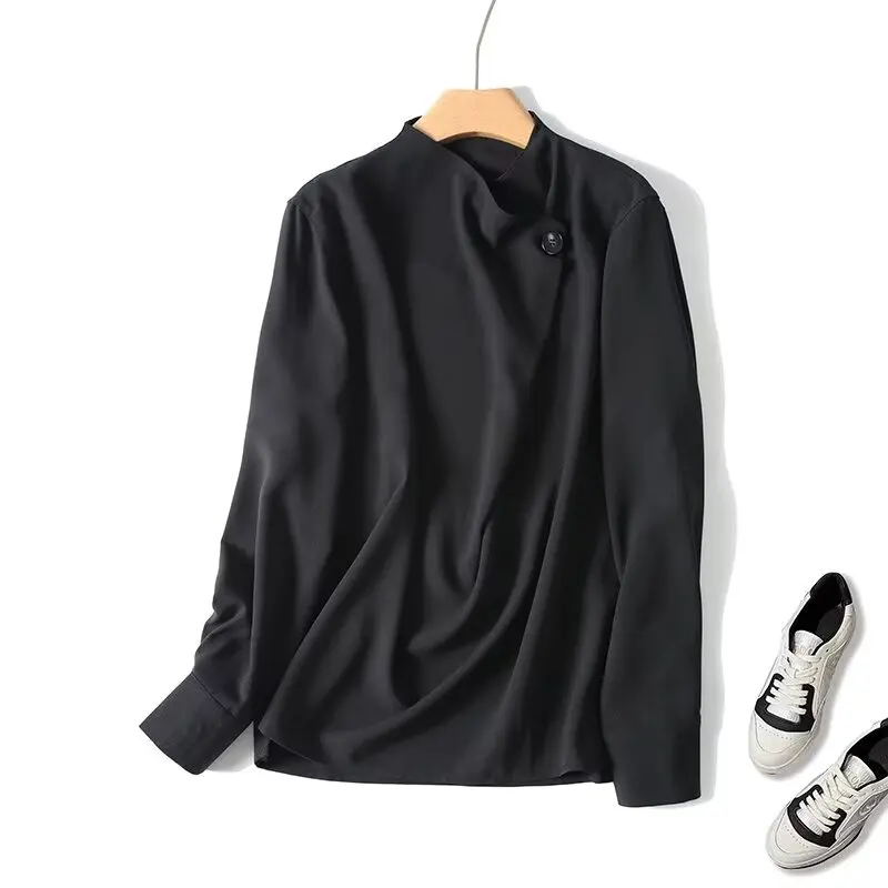 Minimalist Chinese Design Single Button Black Long Sleeve Women's Shirt Top Fashionable Loose Fit Breathable Polyester Fiber
Minimalist Chinese Design Single Button Black Long Sleeve Women's Shirt Top Fashionable Loose Fit Breathable Polyester Fiber