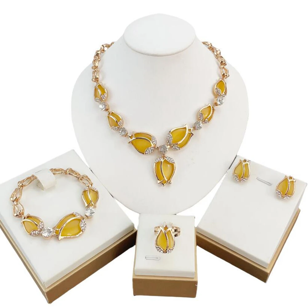 Fashion Women Brazilian Gold-Plated Jewelry Set Wedding Bridal Simple Colorful Stone Necklace Gifts FHK20505
Fashion Women Brazilian Gold-Plated Jewelry Set Wedding Bridal Simple Colorful Stone Necklace Gifts FHK20505