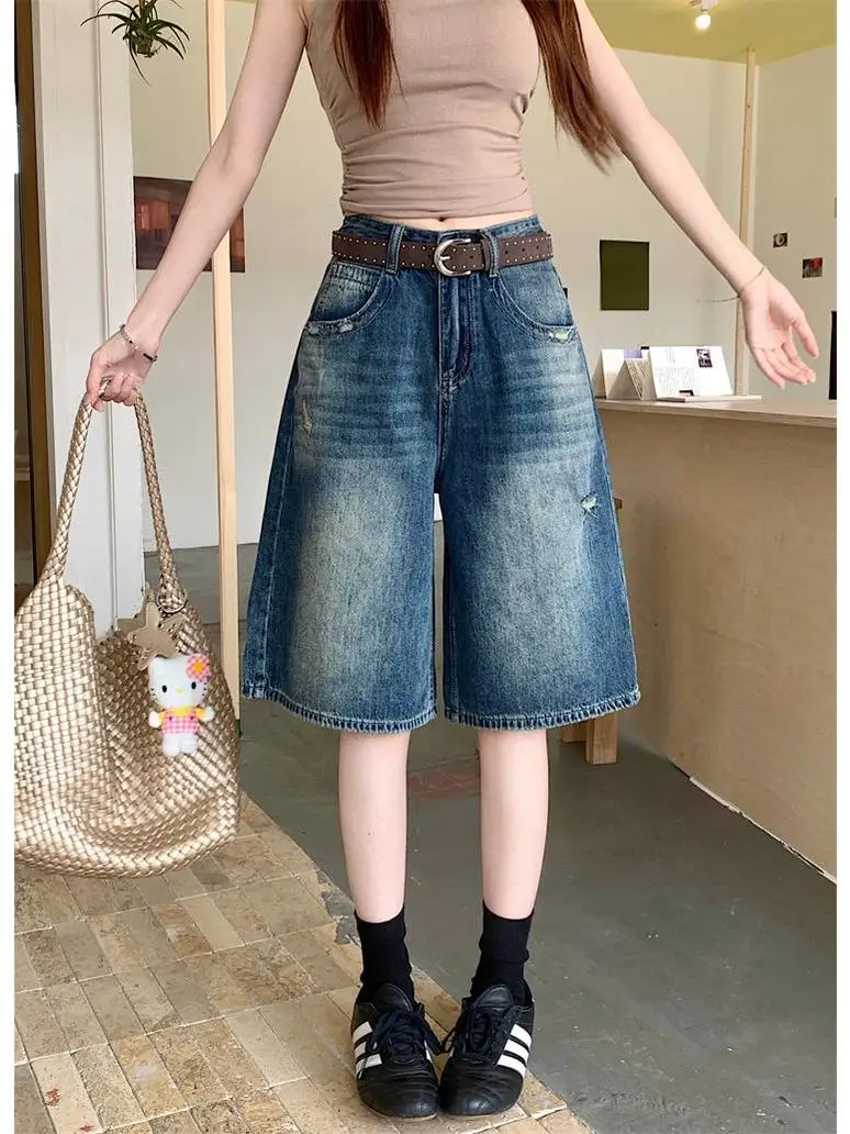American Style Retro Washed Denim Jeans Women's High Waist Slim Straight Cut off Jeans Summer New Arrival Blue Color
American Style Retro Washed Denim Jeans Women's High Waist Slim Straight Cut off Jeans Summer New Arrival Blue Color