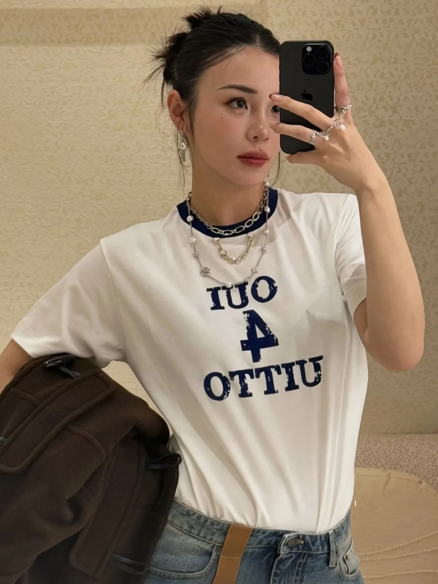 MUAUU GIRL Summer Casual Cotton Velvet Letter Print T-Shirt Women's Fashionable Vintage Style Short Sleeve round Neck Top
MUAUU GIRL Summer Casual Cotton Velvet Letter Print T-Shirt Women's Fashionable Vintage Style Short Sleeve round Neck Top