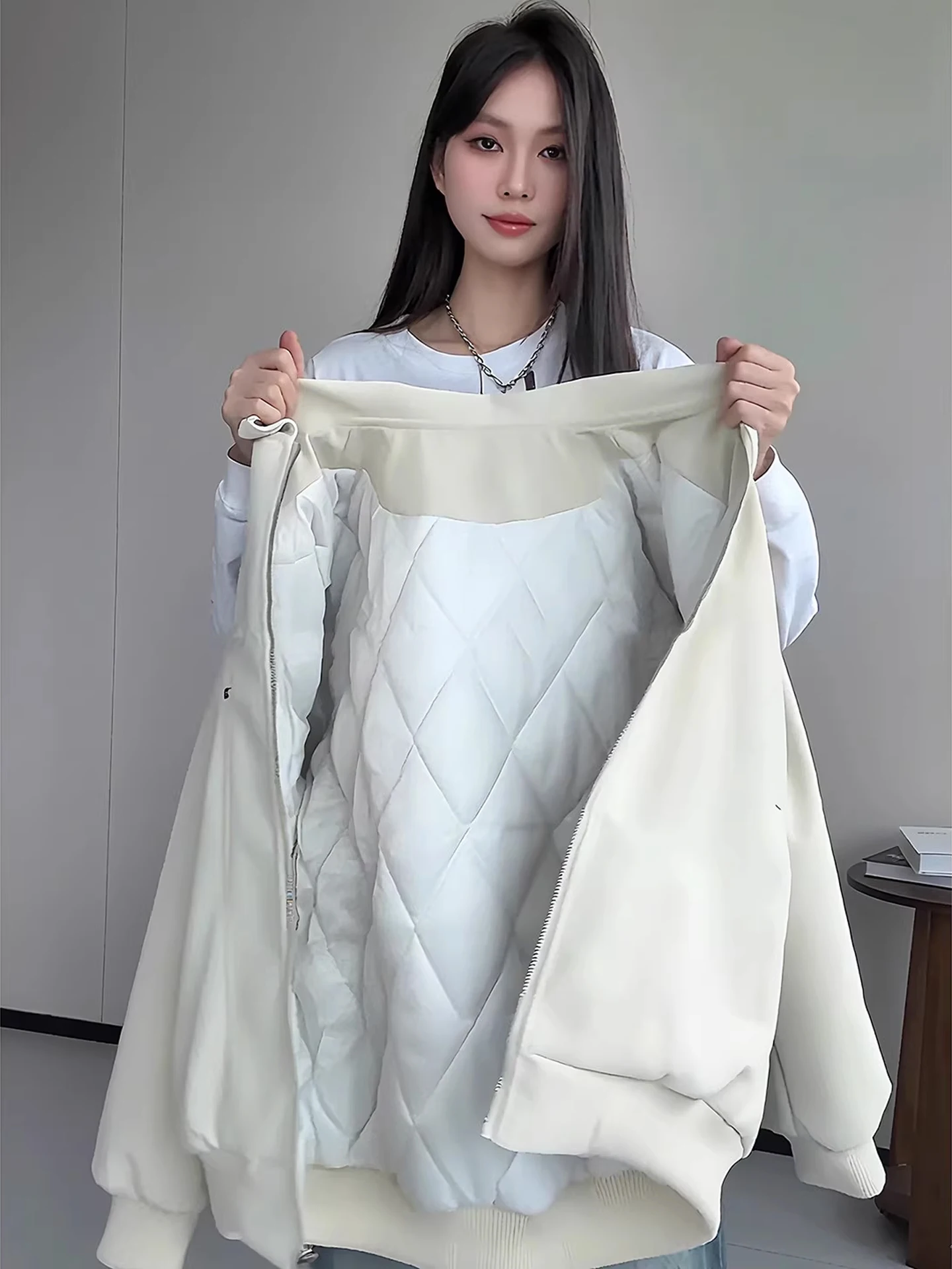 Thiened PU Leather Rivet Cotton Jaet Men's Autumn Winter Cotton Padded Warmth Baseball Coat Stand Sle Pure Color
Thiened PU Leather Rivet Cotton Jaet Men's Autumn Winter Cotton Padded Warmth Baseball Coat Stand Sle Pure Color