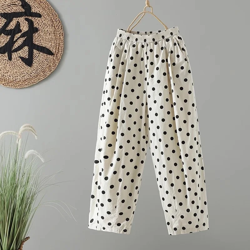 Весна-лето, женские брюки большого размера, хлопковые и льняные брюки-шаровары в горошек, свободные универсальные повседневные укороченные брюки w067
Весна-лето, женские брюки большого размера, хлопковые и льняные брюки-шаровары в горошек, свободные универсальные повседневные укороченные брюки w067