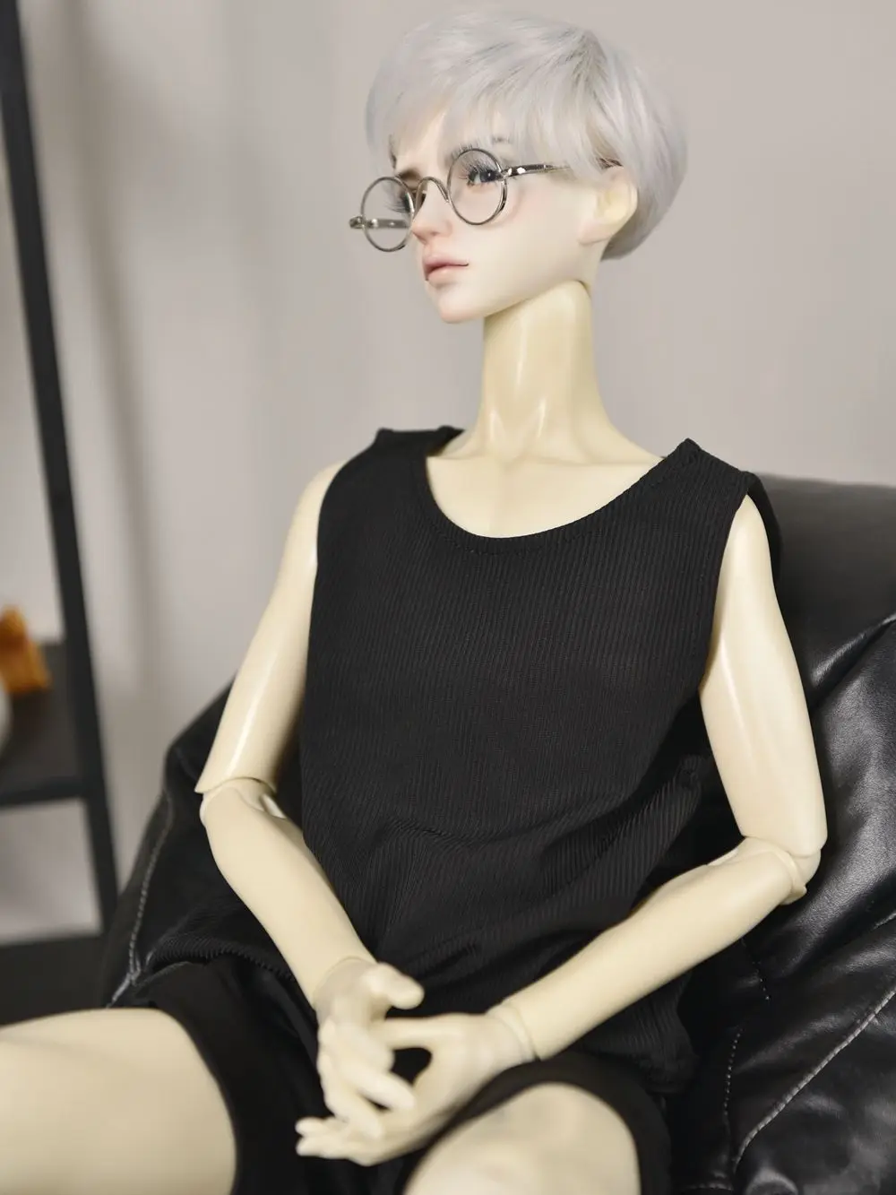 BJD Doll clothes fit 1/3 1/4 POPO68 73 ID75 size fashionable new black summer refreshing ice silk vest for men and women tops
BJD Doll clothes fit 1/3 1/4 POPO68 73 ID75 size fashionable new black summer refreshing ice silk vest for men and women tops