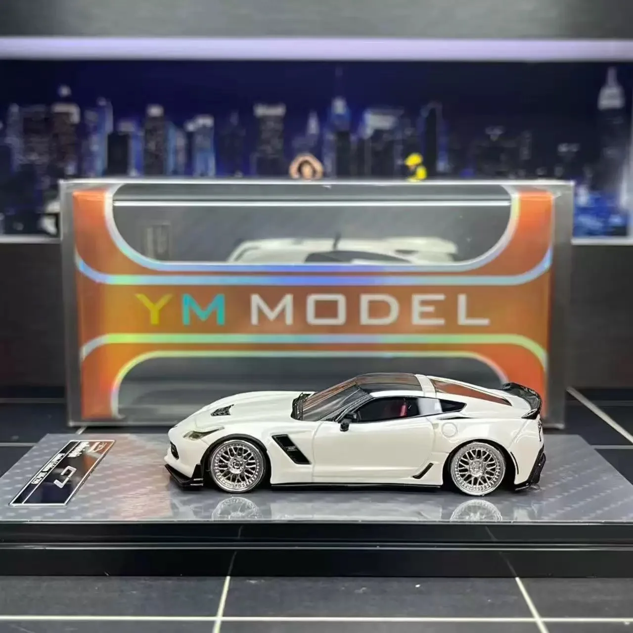 YM 1:64 C7 Model Diecast Resin Car Collection Limited Edition
YM 1:64 C7 Model Diecast Resin Car Collection Limited Edition