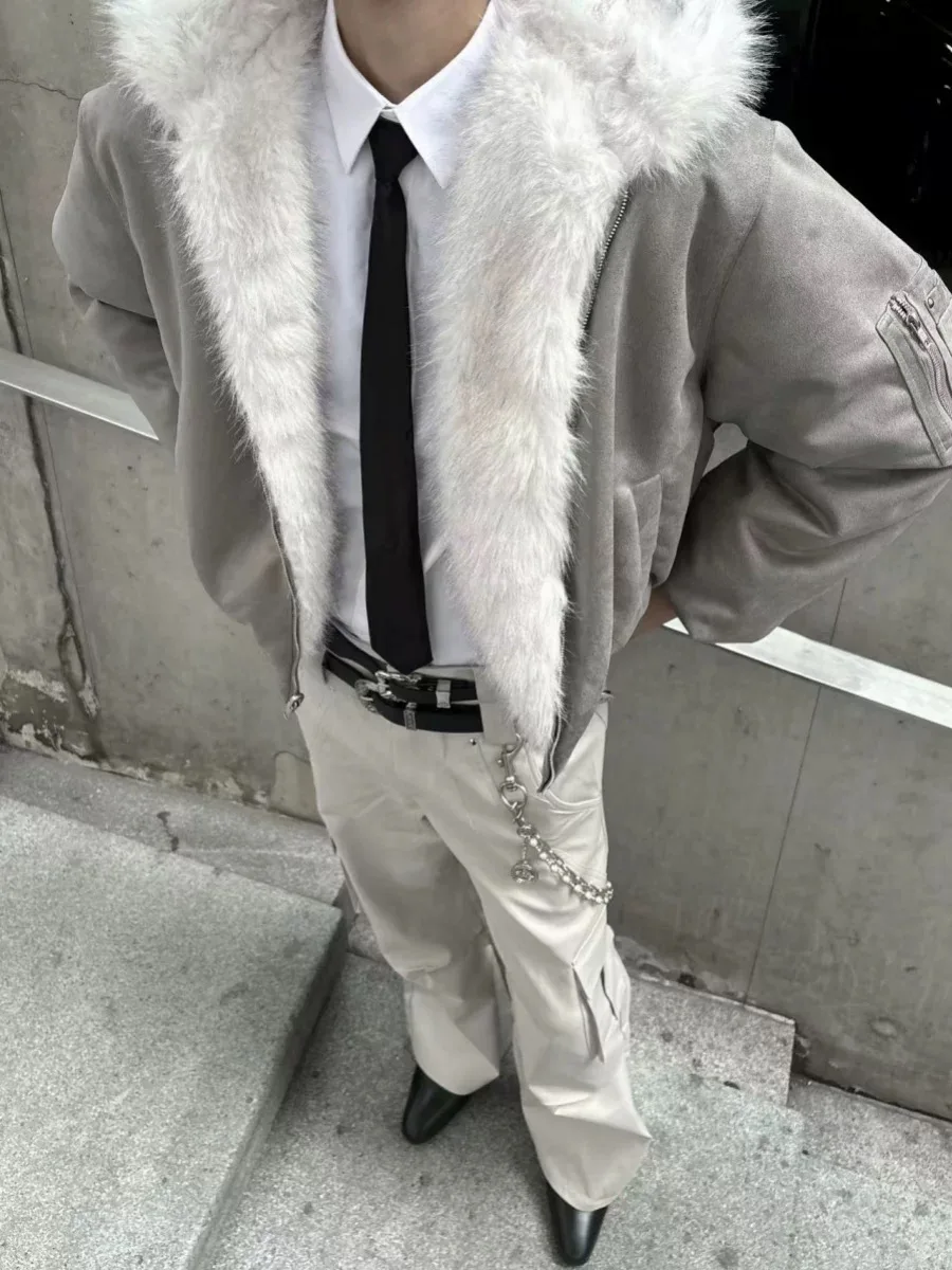 Thiened Cotton Jaet Double-sided Wearable Men's Fur Lined Winter Series Mountain Eagle Design Casual Hooded Coat
Thiened Cotton Jaet Double-sided Wearable Men's Fur Lined Winter Series Mountain Eagle Design Casual Hooded Coat