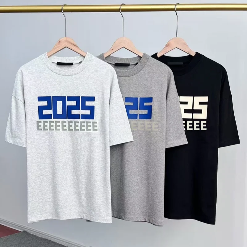 2025 Classic Brand Men's Short Sleeve Luxury Design Silicone Letter Round Neck T-shirt High Street Couple Loose Cotton T-shirt
2025 Classic Brand Men's Short Sleeve Luxury Design Silicone Letter Round Neck T-shirt High Street Couple Loose Cotton T-shirt