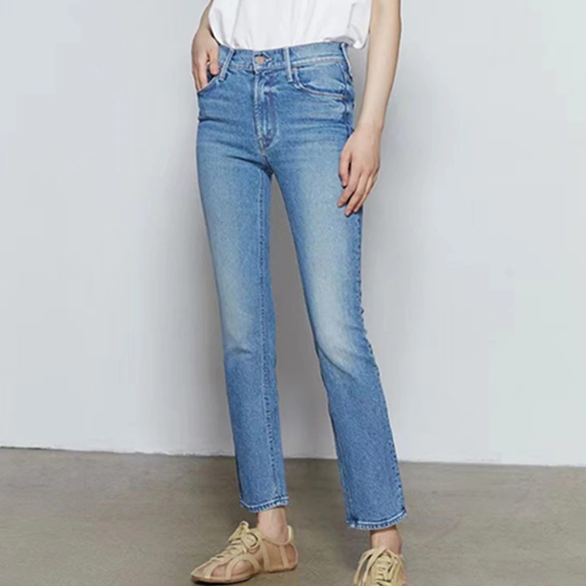 Jenny&Dave Minimalist Women's Slim Fit Jeans British Basic Jeans High Waist Elastic Jeans Light Blue Nine Quarter Jeans For Wome
Jenny&Dave Minimalist Women's Slim Fit Jeans British Basic Jeans High Waist Elastic Jeans Light Blue Nine Quarter Jeans For Wome